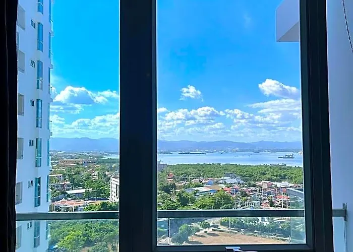 Hotell Mactan Newtown Flats And 3*